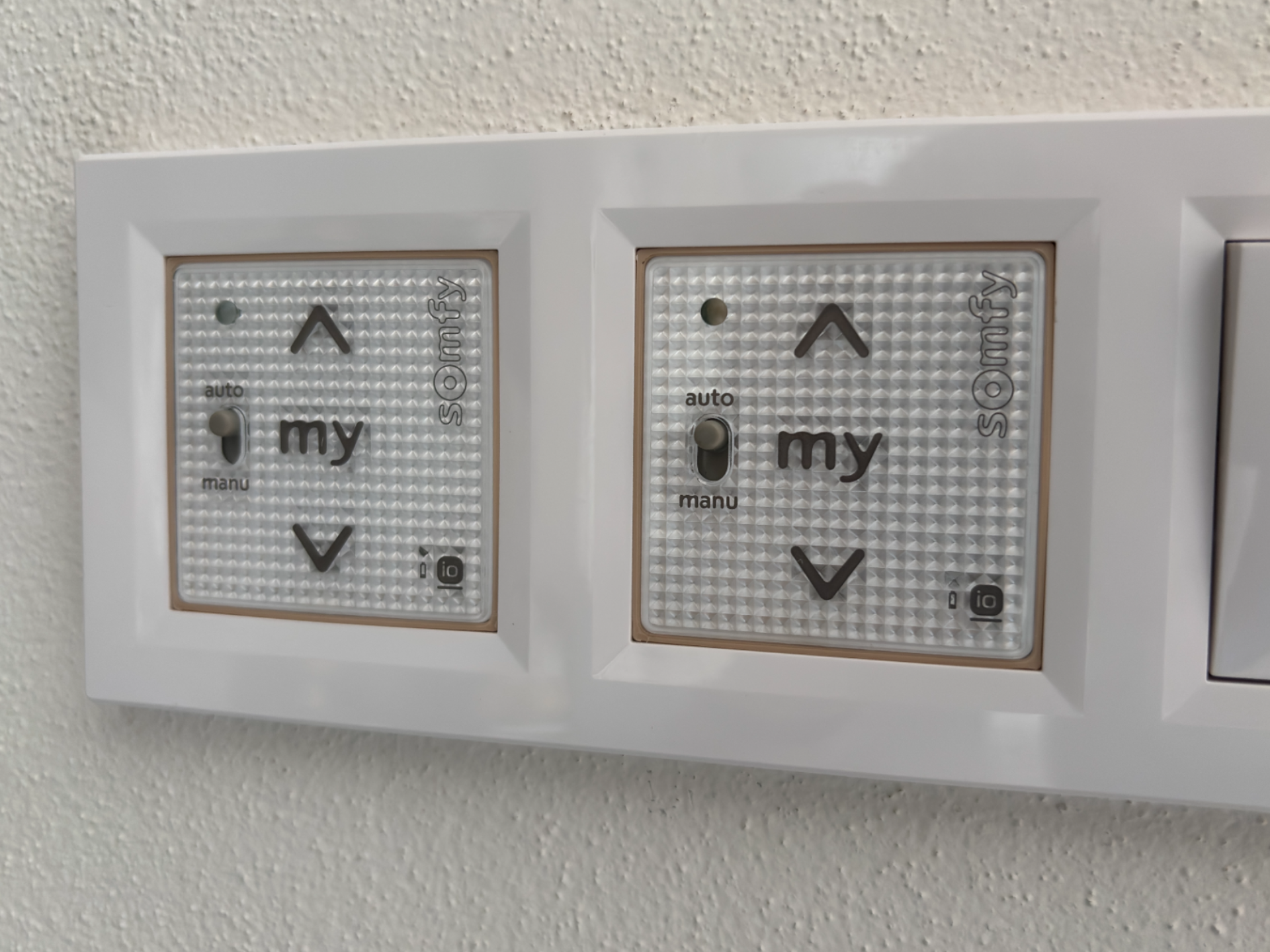 Somfy Smoove Adapter Frame for Schneider Asfora