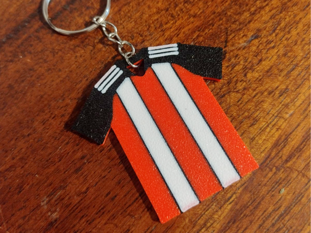 Llavero camiseta tricolor River Plate 2021