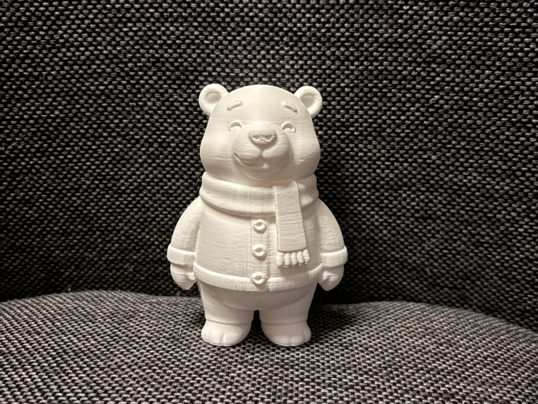 winterlicher Eisbär