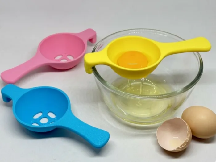 Egg white yolk separator