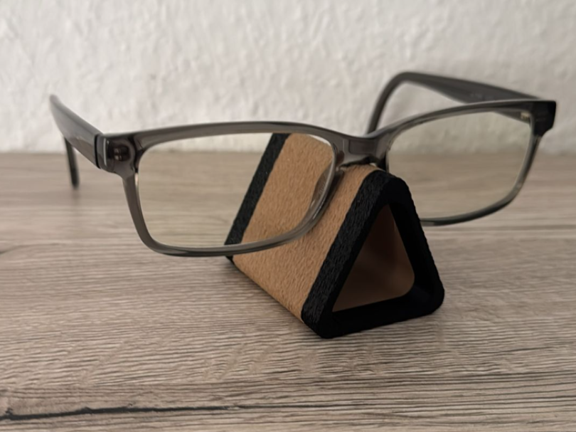 Brillenhalter
