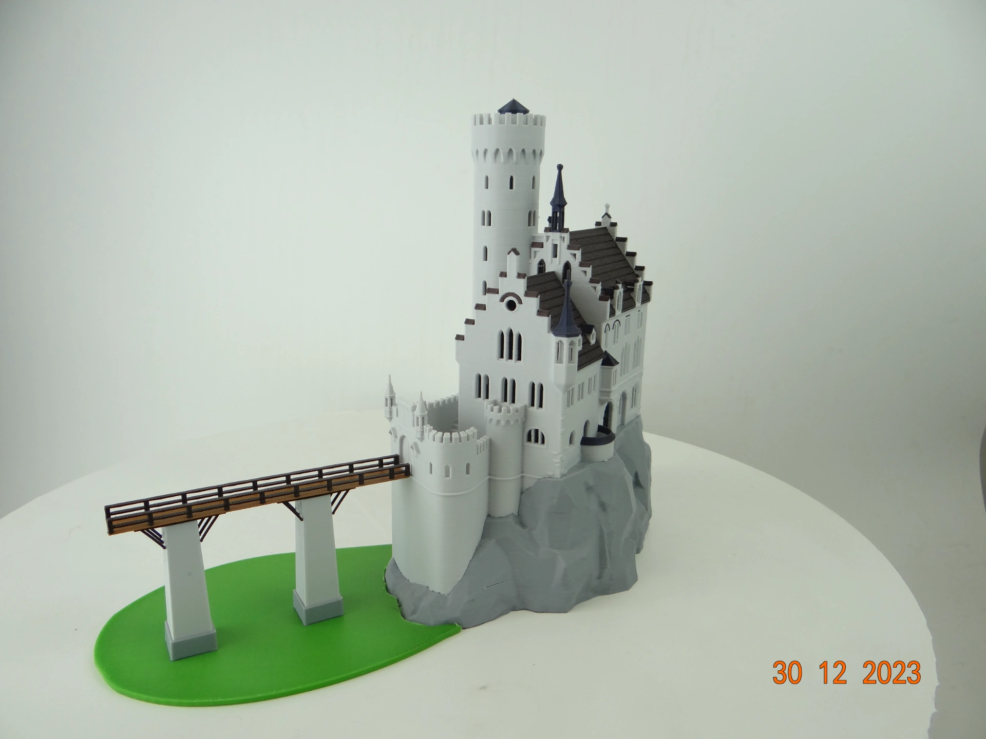 Lichtenstein Castle - Drawbridge - repaired