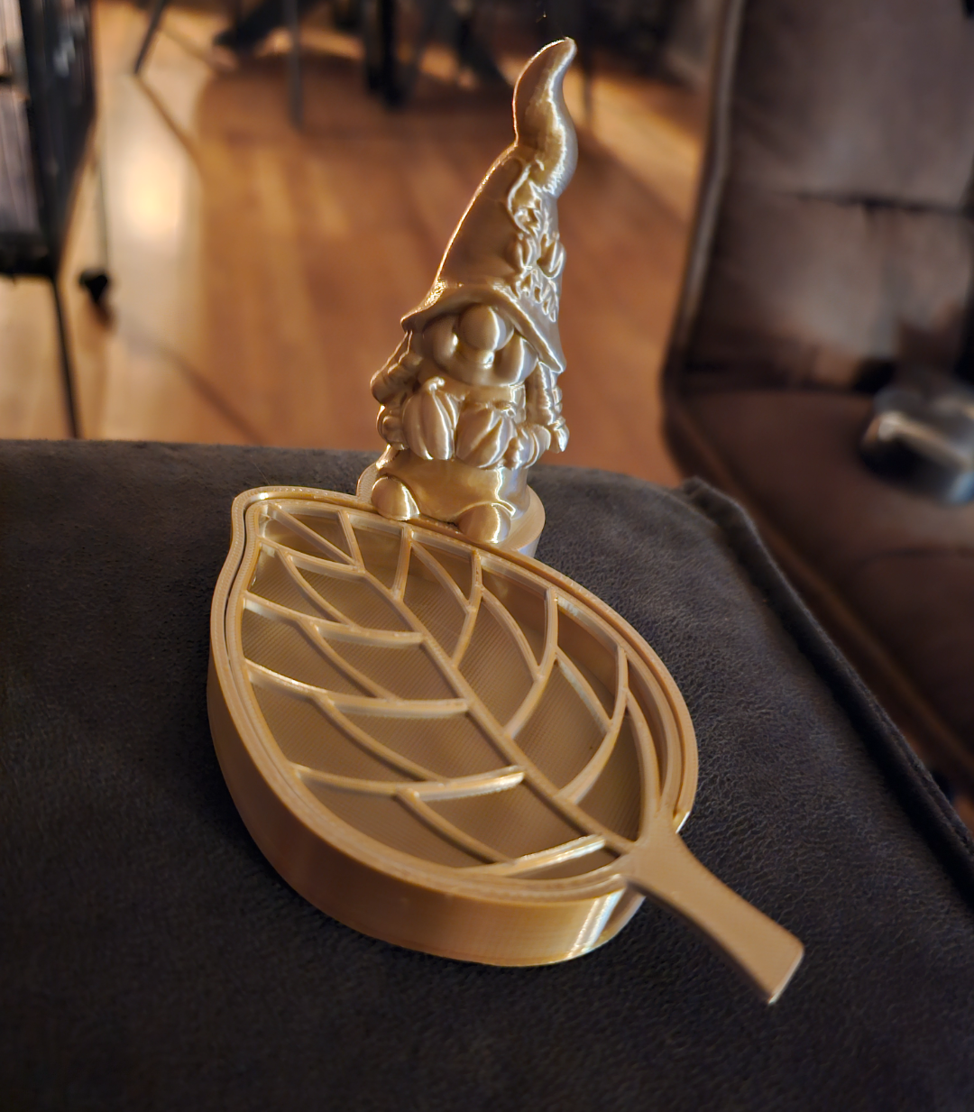 Gnome Leaf_soap holder
