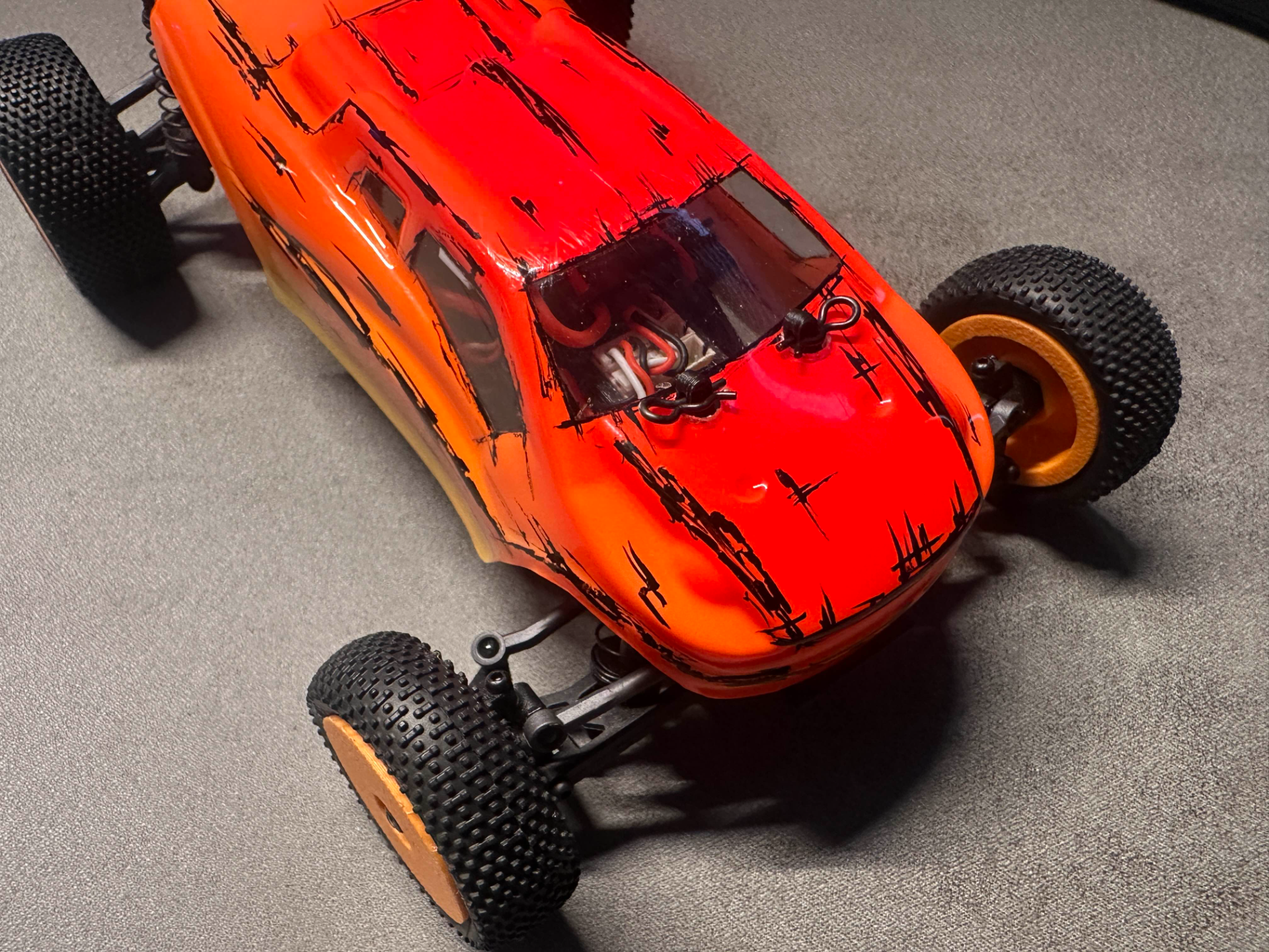 Micro B front truggy tower horizontal pins