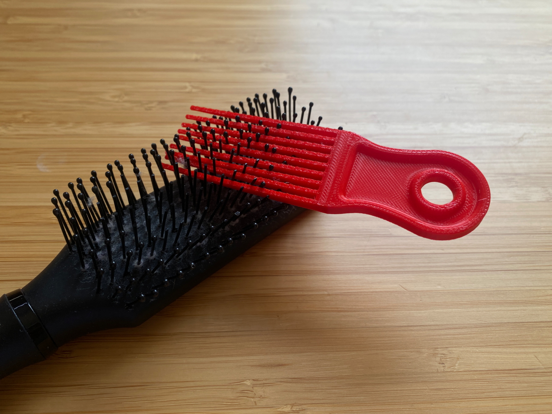 Hairbrush cleaner