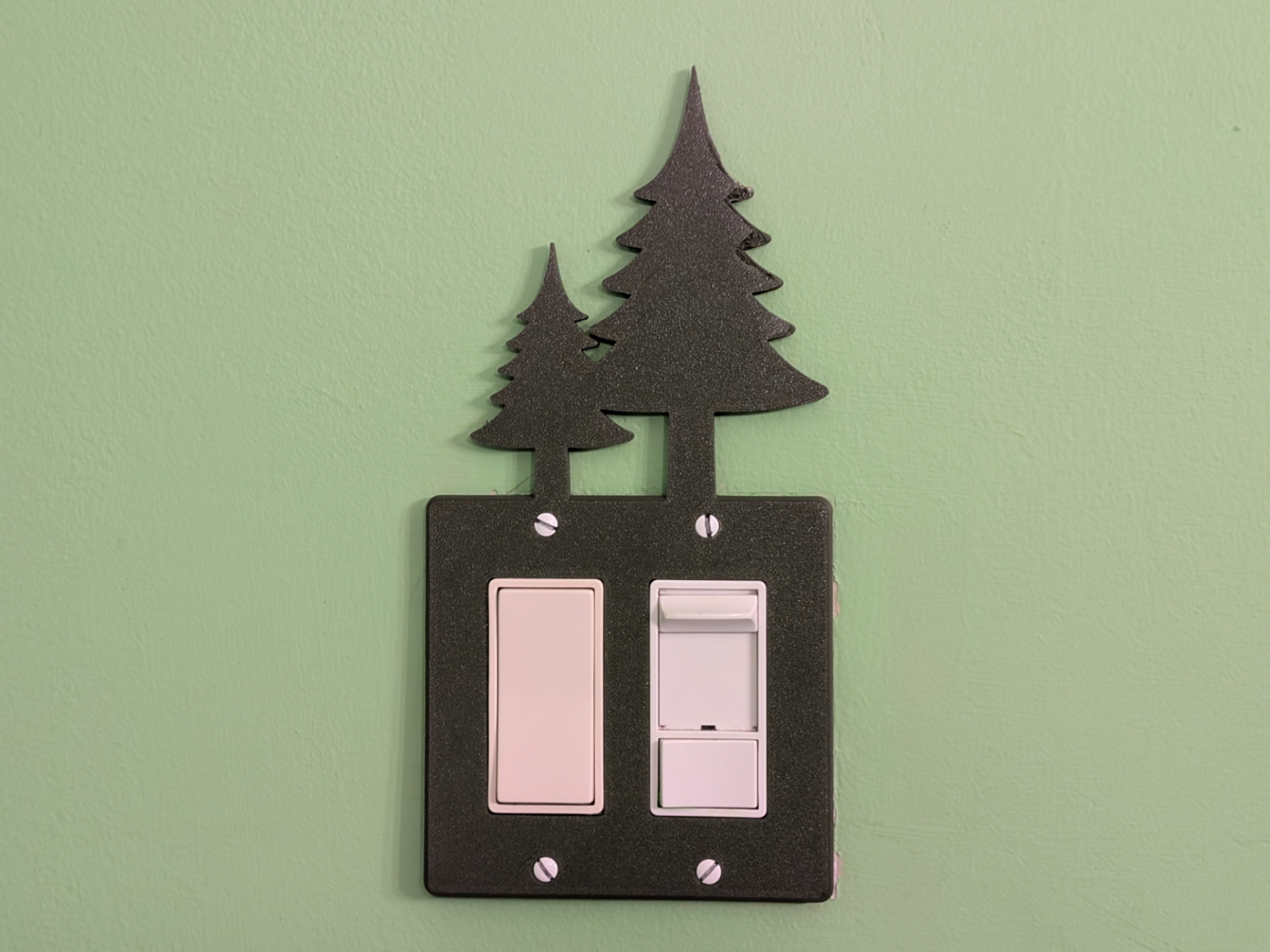 Tree themed Decora wall plate (1 & 2 gang)