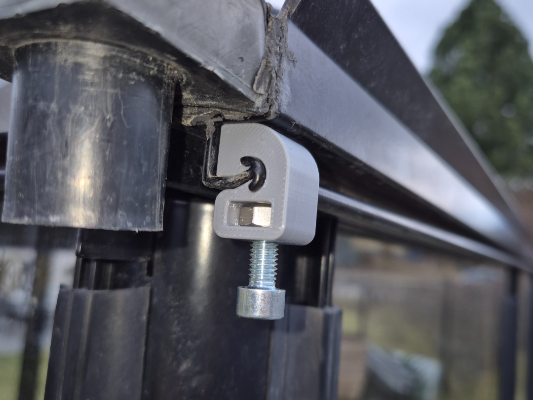 Roof profile bracket - for Willb garden greenhouse