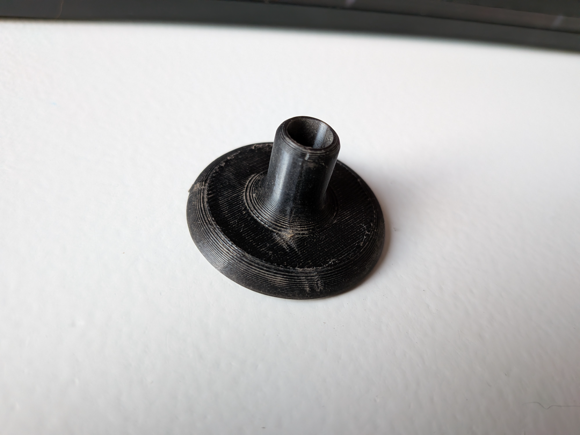 Pole cap for tents or tarp