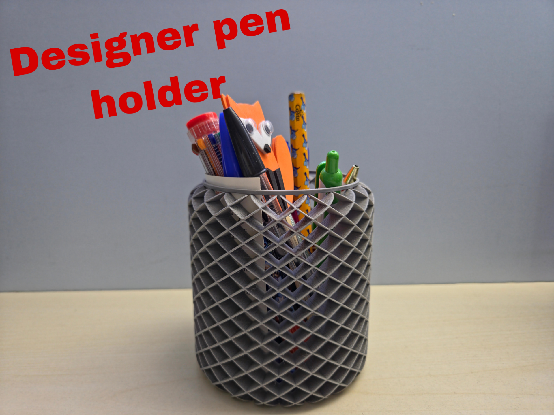 Modern Design Pen Holder – Minimal, Functional