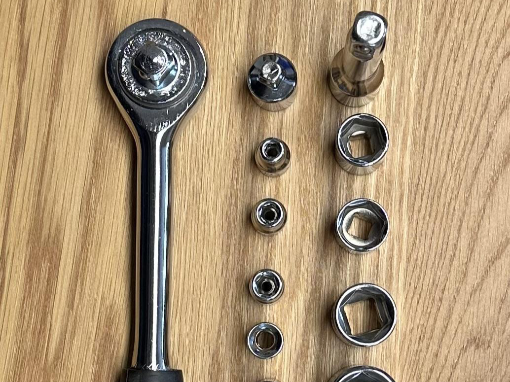 French Cleat for (cheap) Socket Wrench