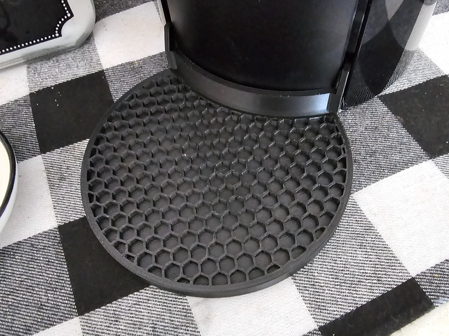 nespresso vertuo plus 22oz. cup drip tray.