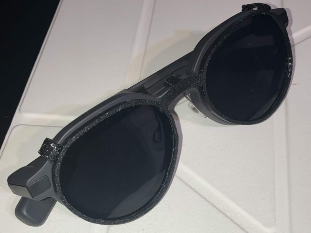 Even Realities G2A Sunglasses clip