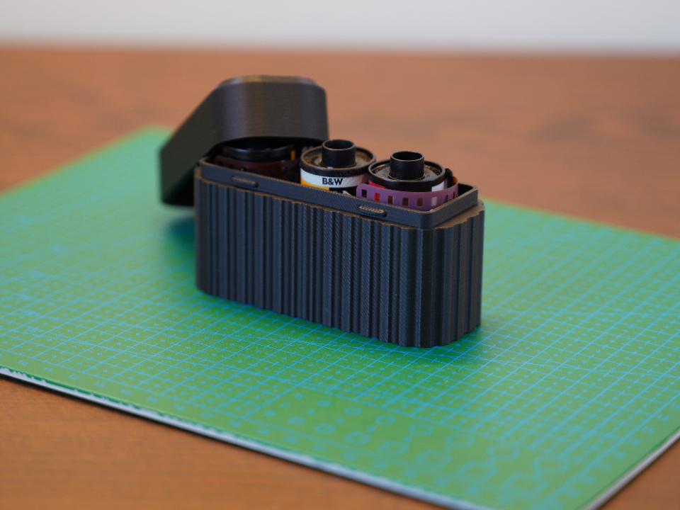 SnapCase Snappy Film Case