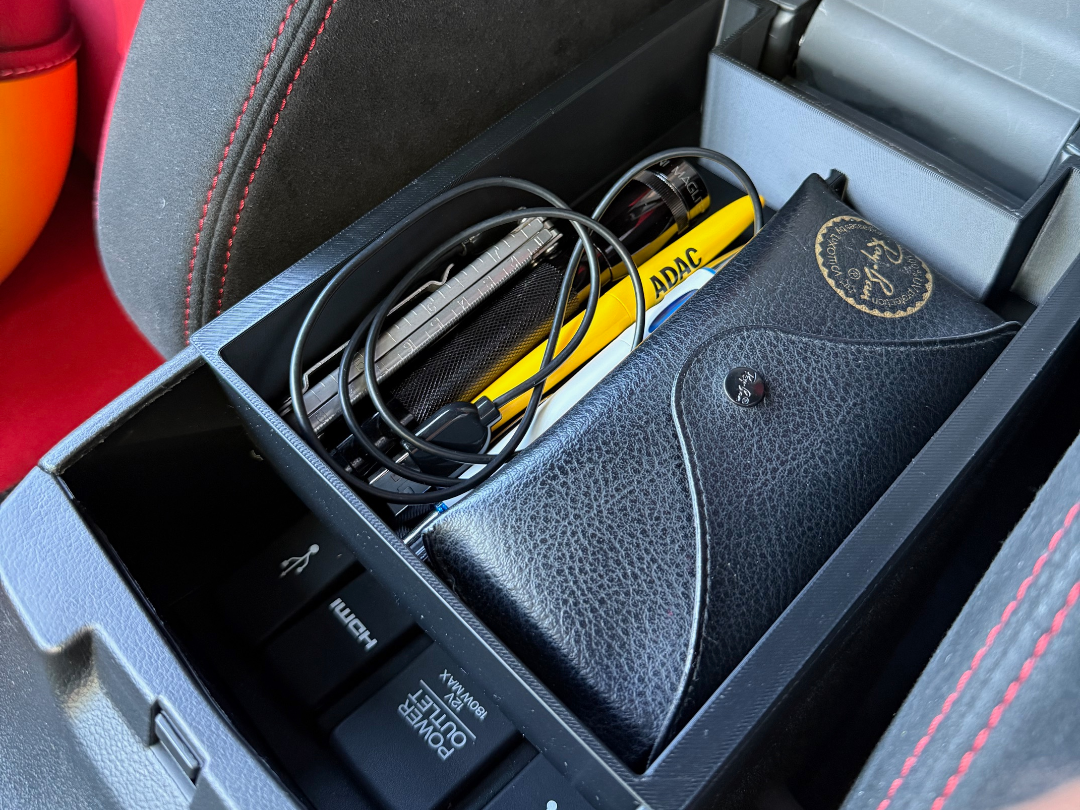 Honda Civic FK2 - Mittelkonsole Einsatz