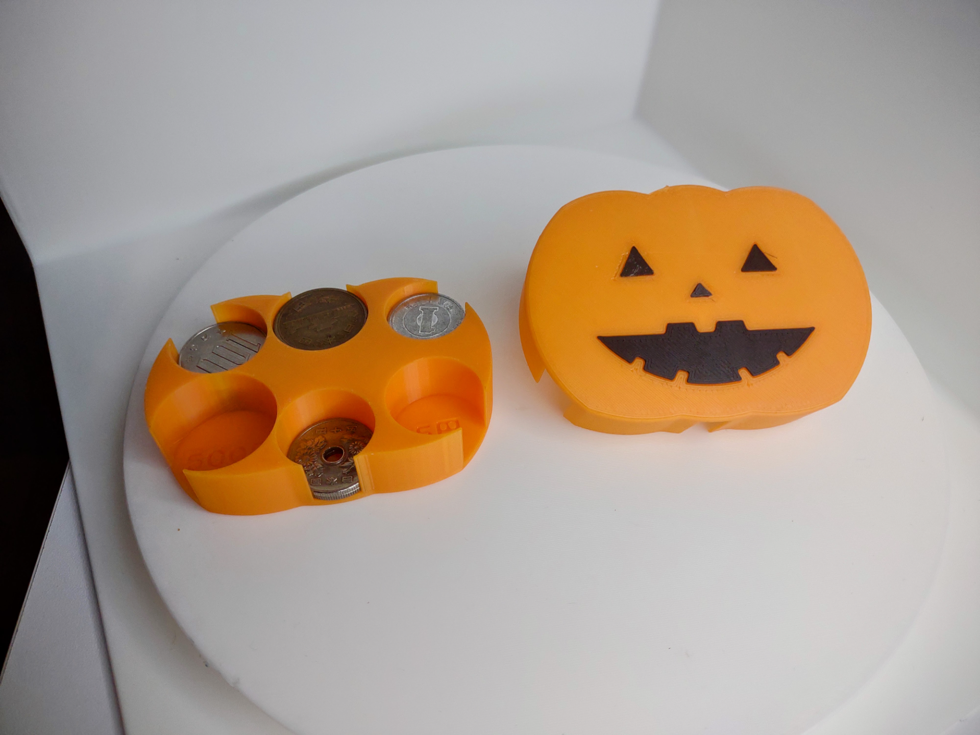 Pumpkin Yen Coin Case