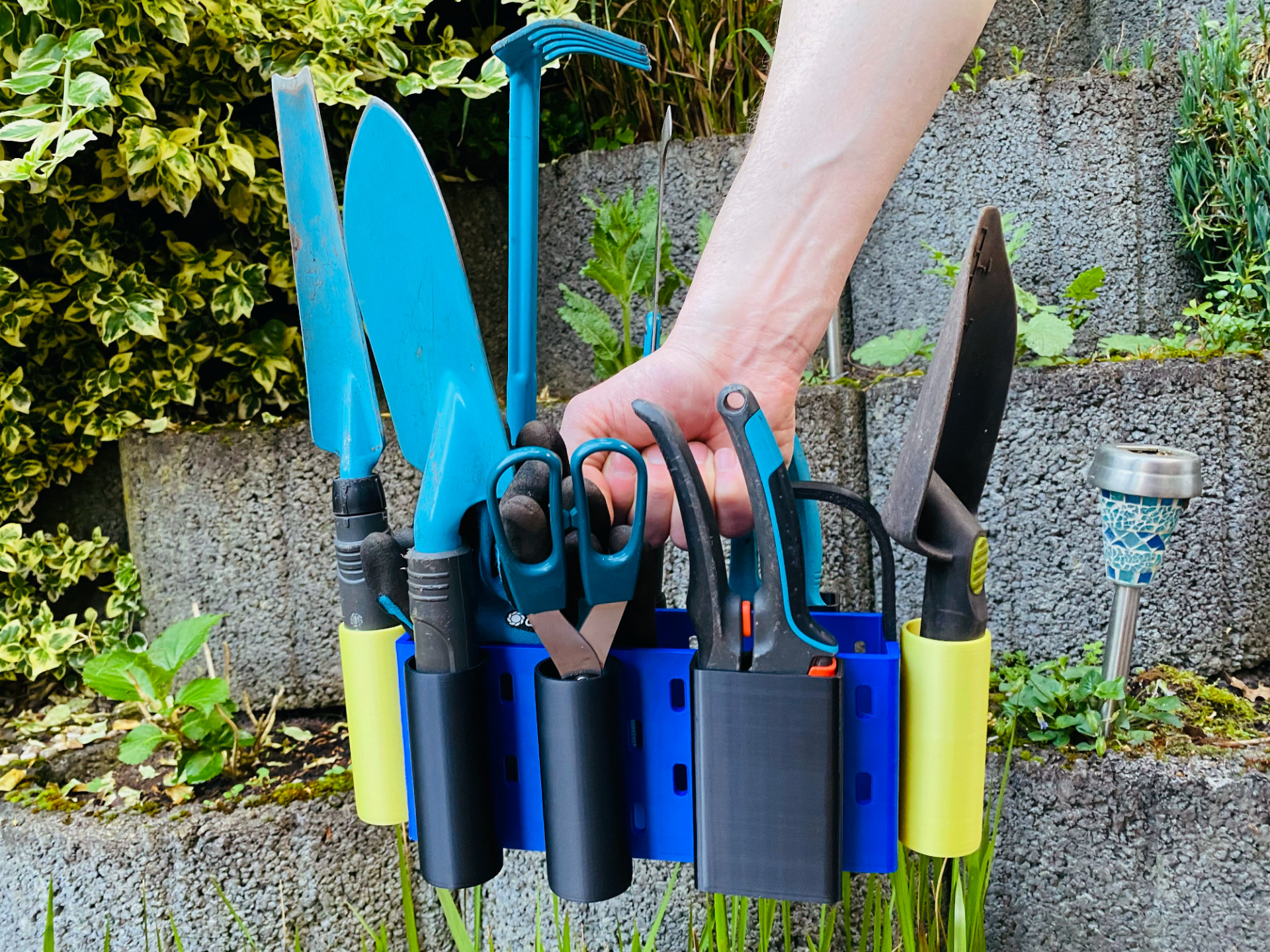 Modular Garden Toolbox (SKADIS)