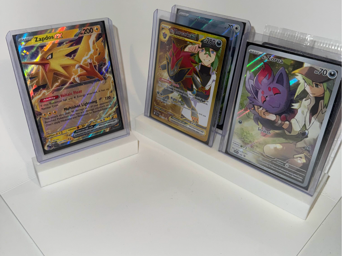 Pokémon Card Stand, Top loader Compatible, Fast