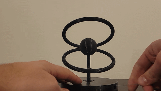 Sine Wave Kinetic Illusion