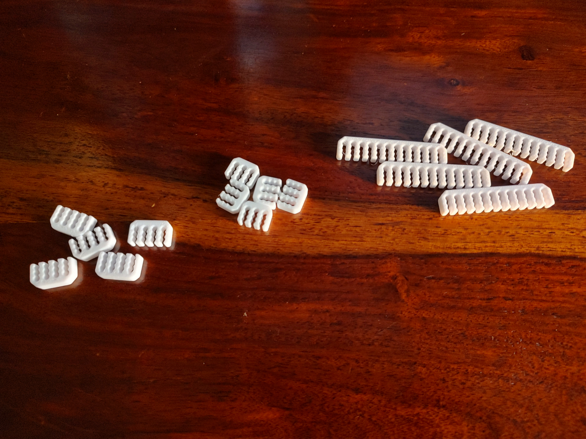 ROBUST & TUF P.C. Cable Combs (Diameter 2.4mm)