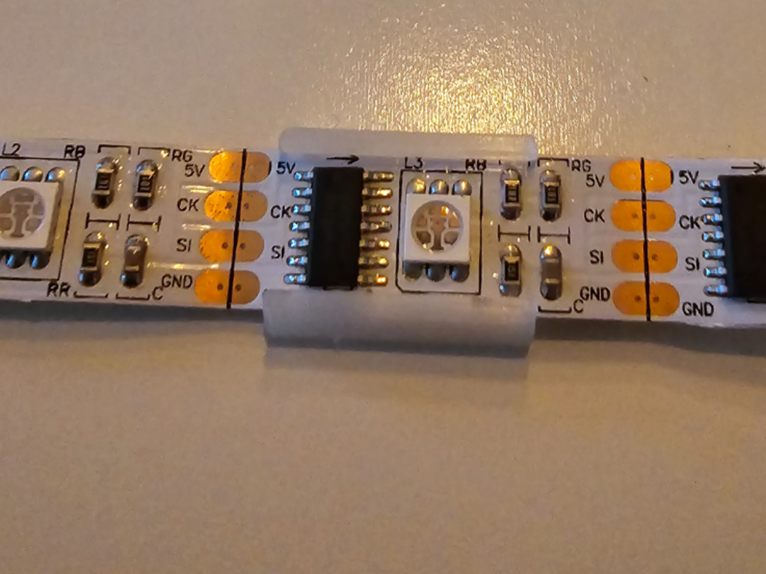 WS2801 / 12mm LED Clip - screwable LED Strip mount