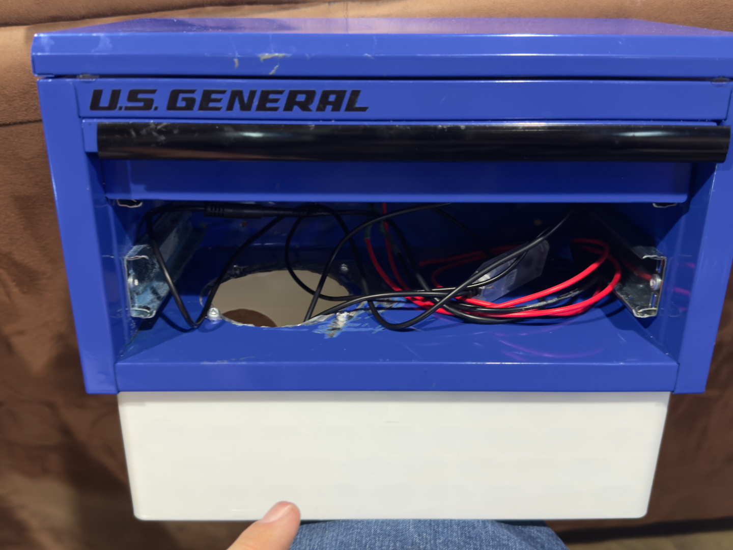 US General Dual Purpose Storage Box and Stand