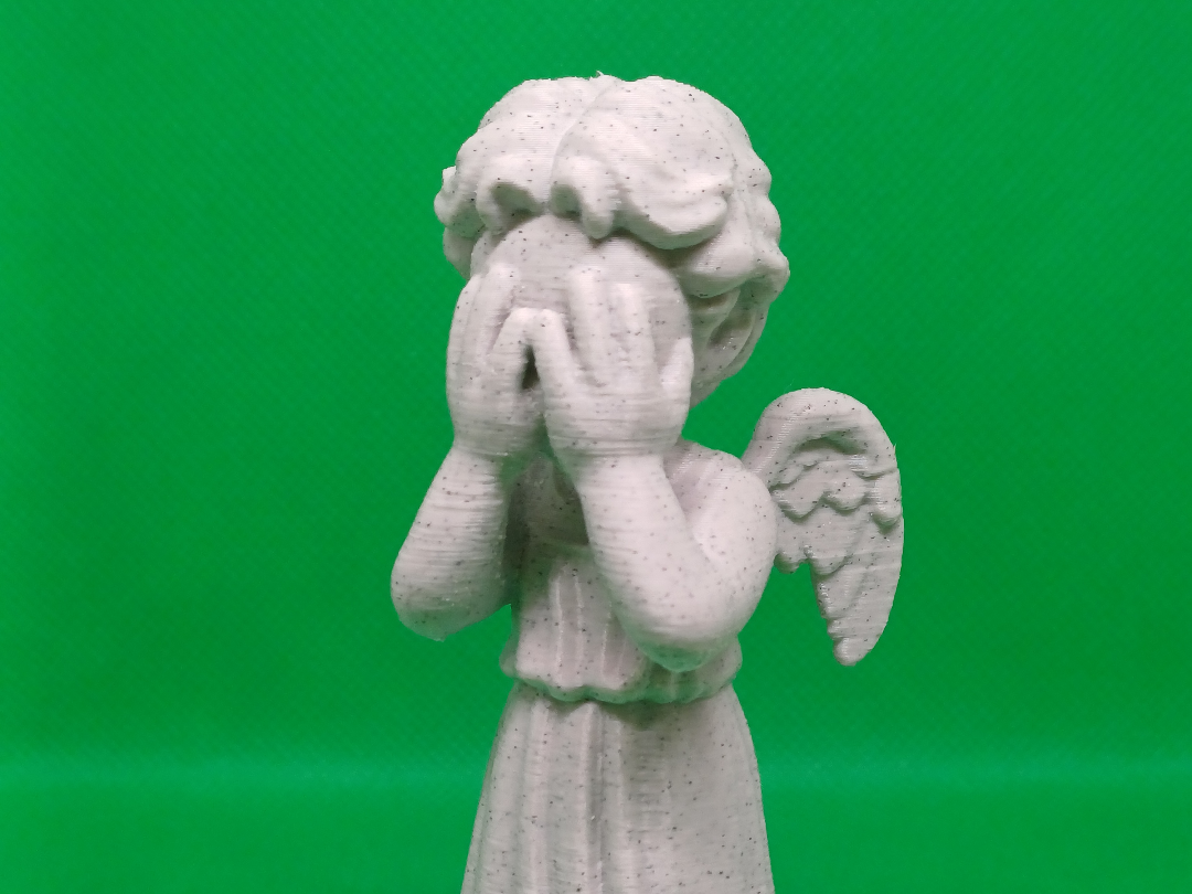 Weeping Angel (hiding) - Doctor Who