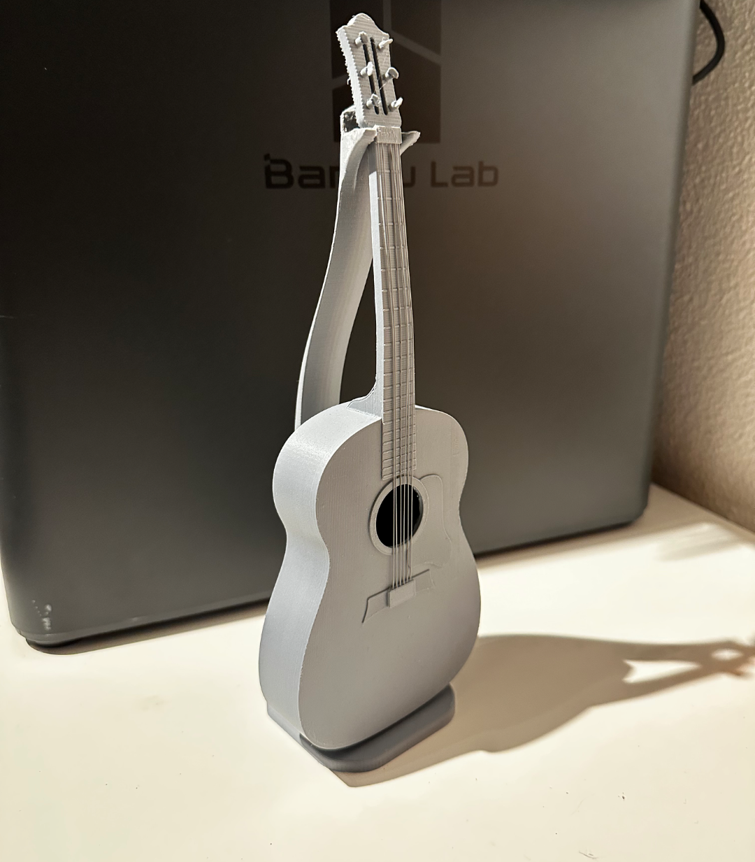 Guitar stand