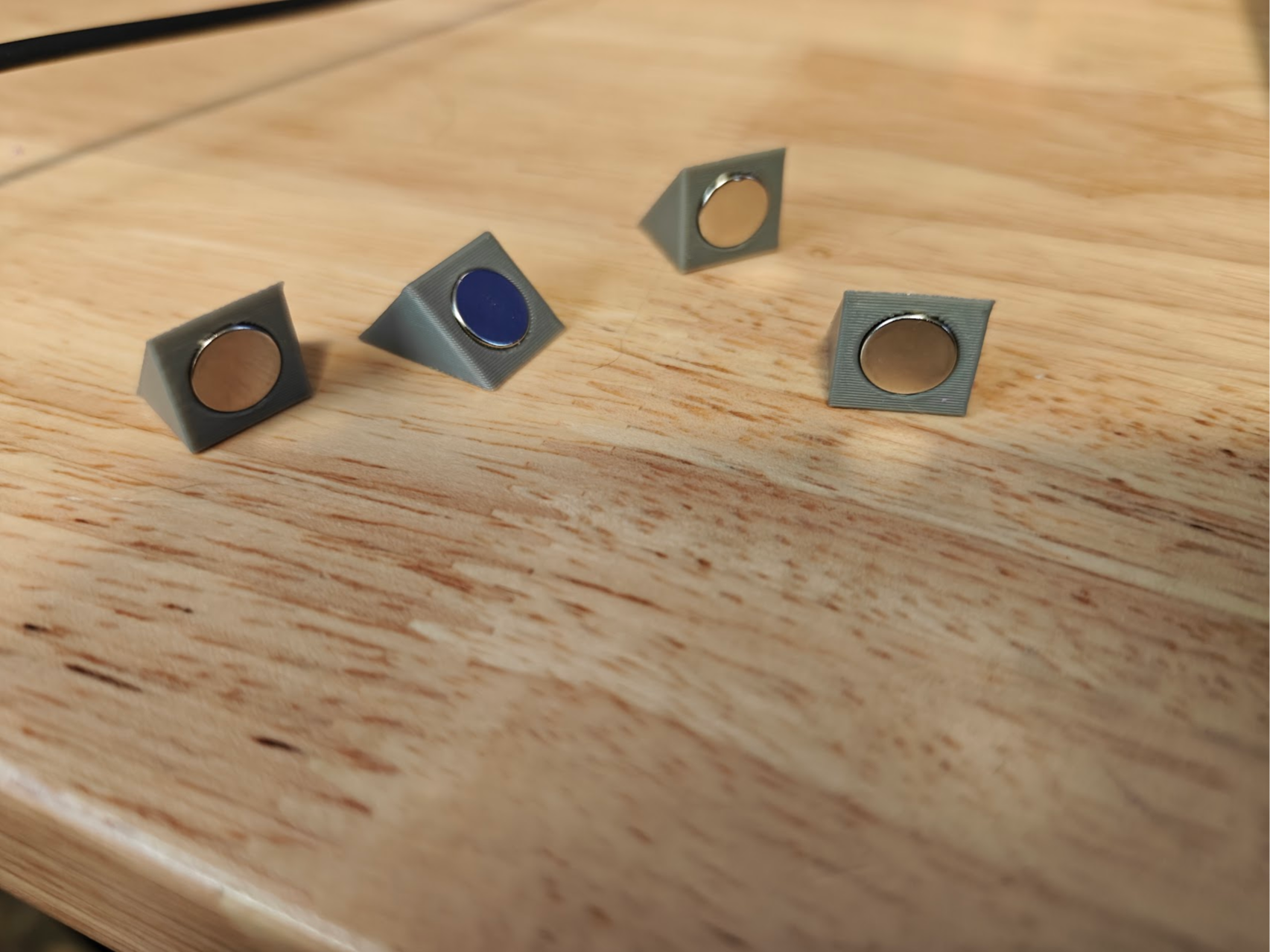 Right Triangle Magnet Holder