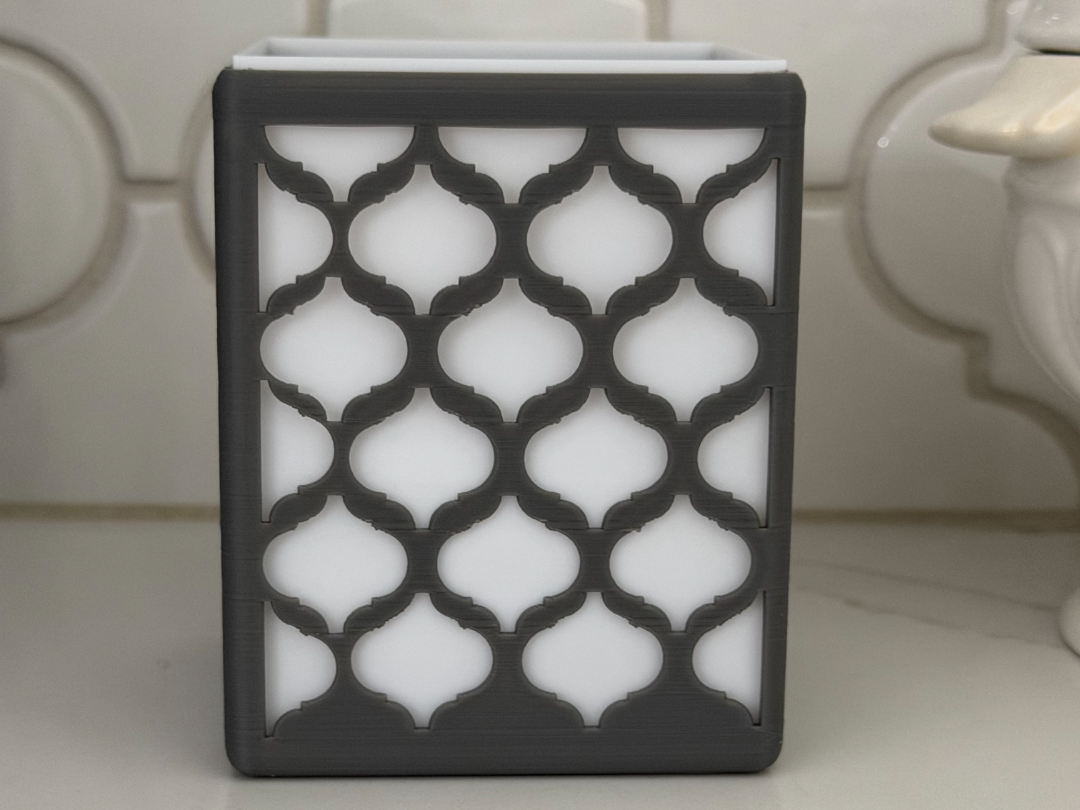 Arabesque Pencil/Pen Holder Display