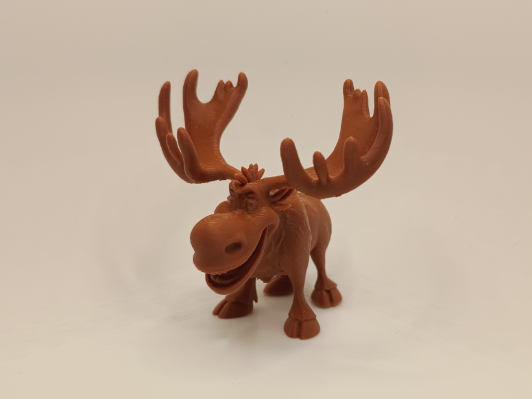 Elch mit Grinsen – lustige Tierfigur