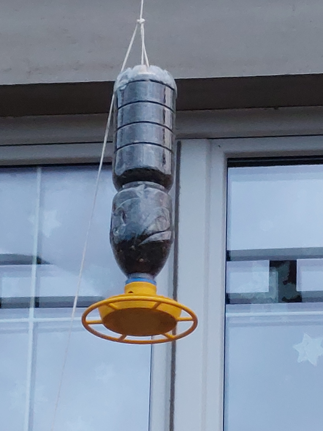 Bird feeder for PET bottle - both 21 & 38mm thread