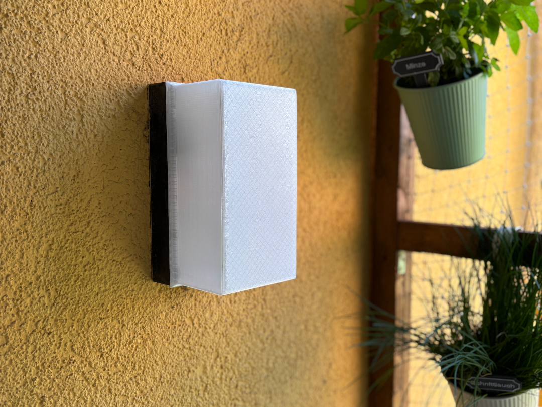 Outdoor Lamp Housing