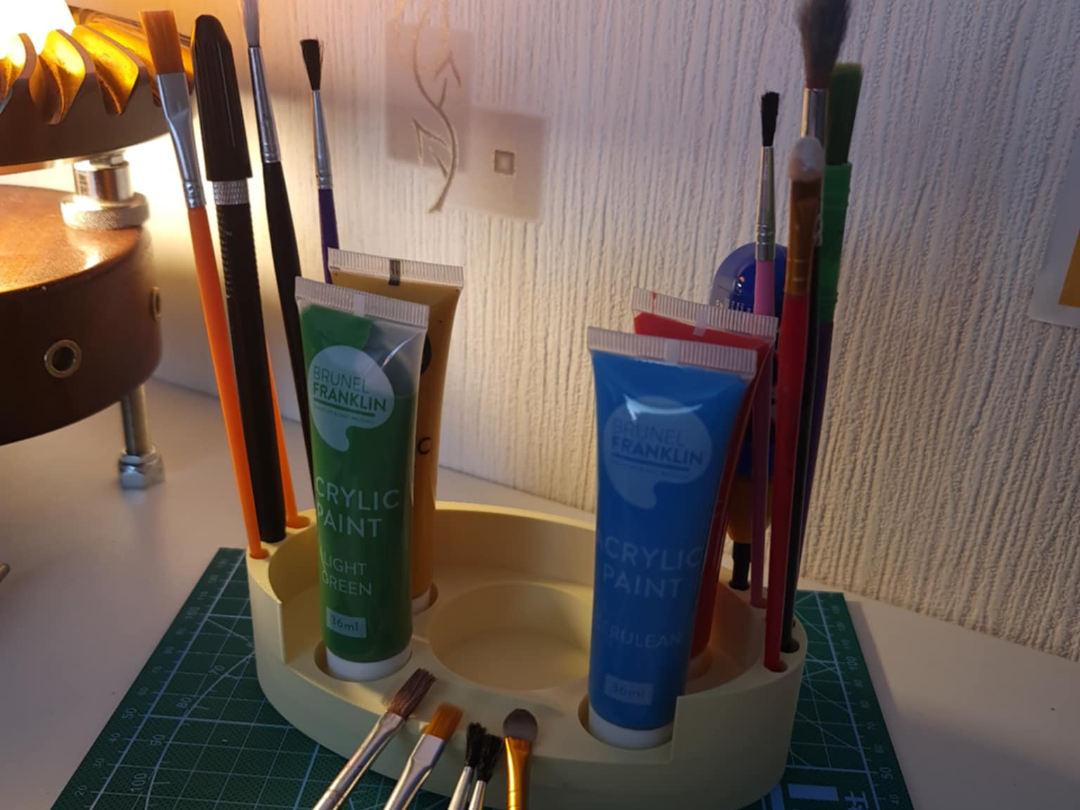 Paint station
