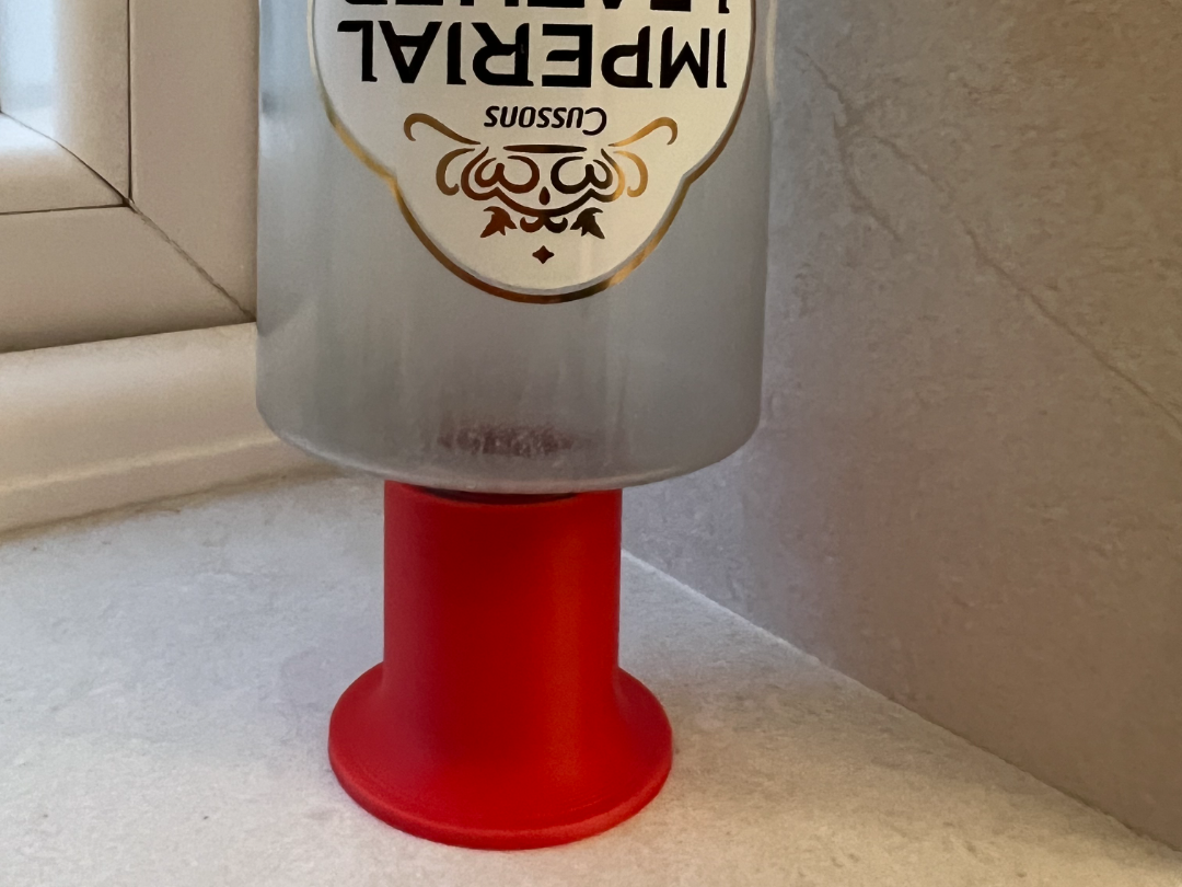Body soap and shampoo residue holder- reduce waste