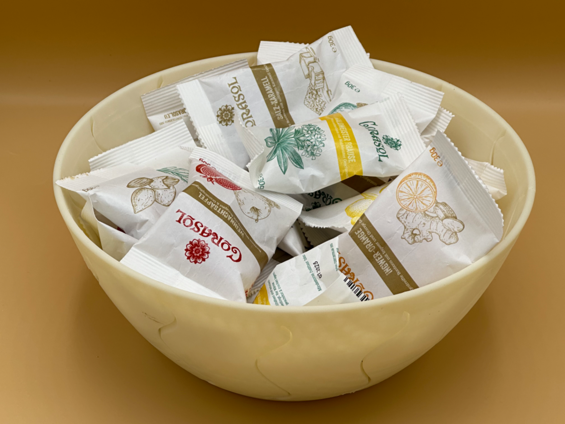 Simple Fruit Bowl: Easy, Airy, and Versatile