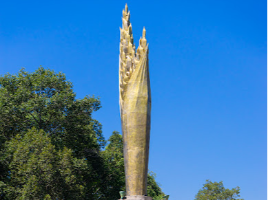 tượng đài bông lúa An Giang