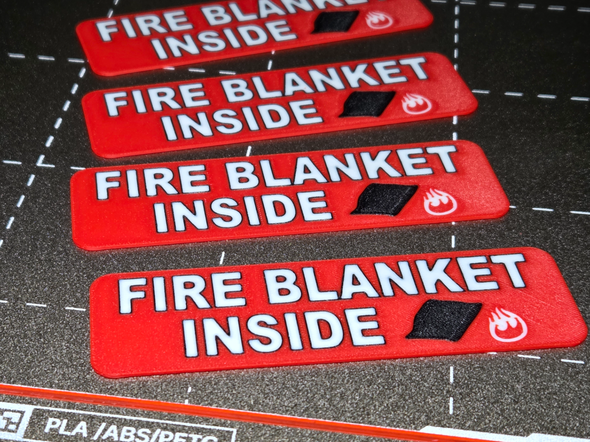 Label, "Fire Blanket Inside"