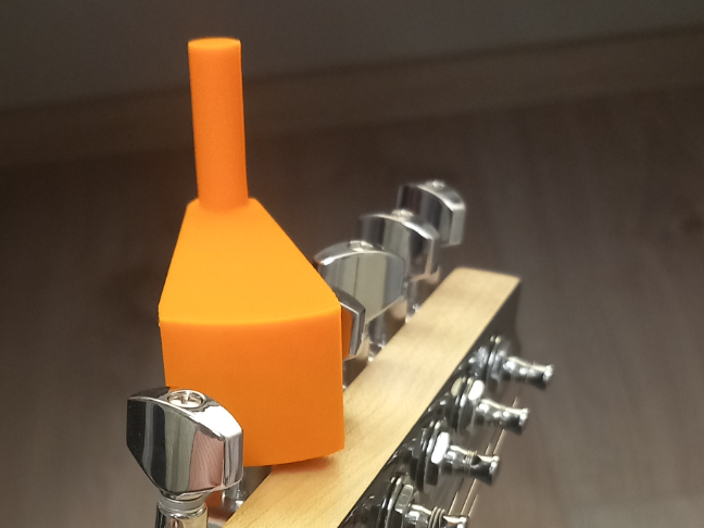 Guitar string winder