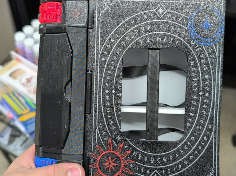 Magic the gathering Deckbox Spellcaster grimoire