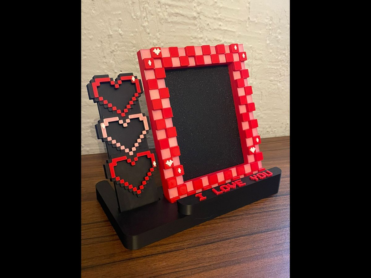 Pixelated Photo Portrait & Phone Stand
