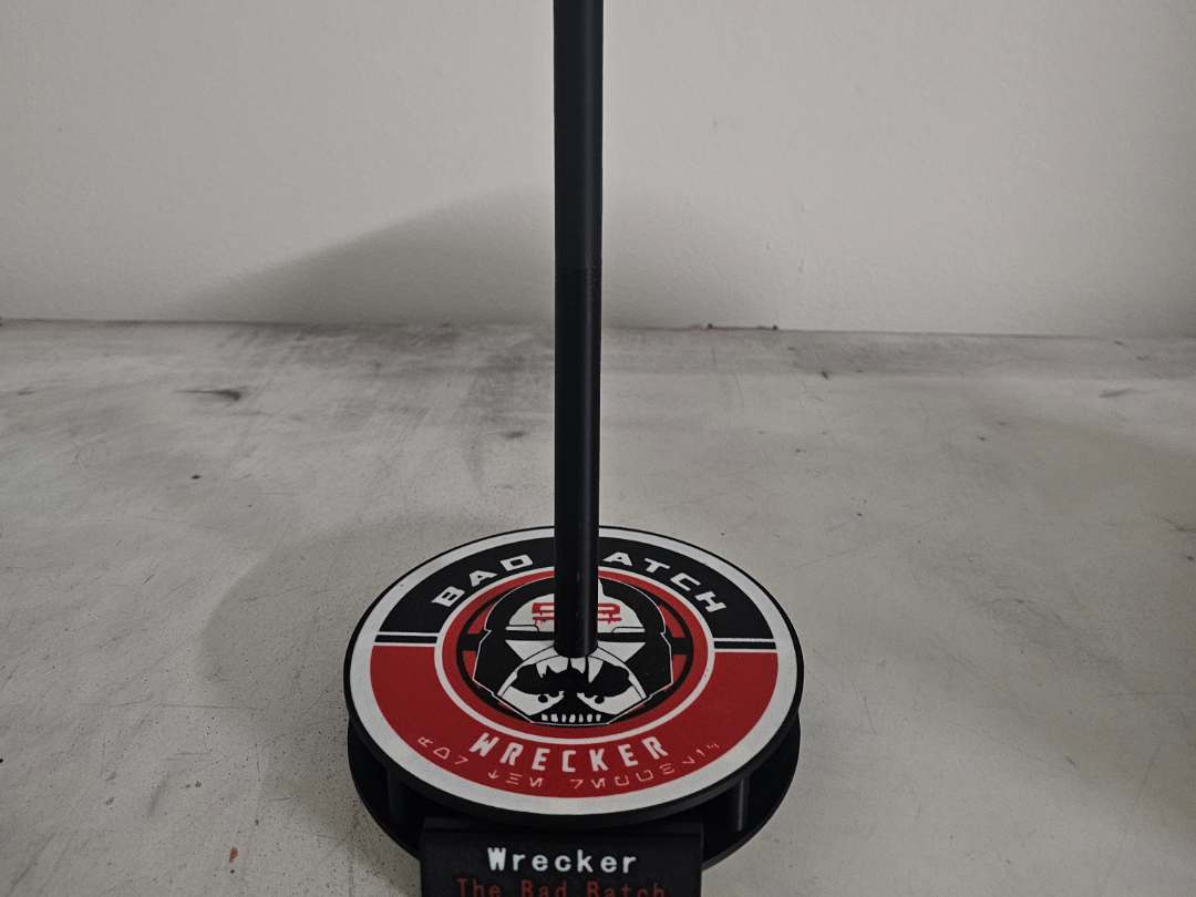 Wrecker Bad Batch Helmet Stand w/changeable faces