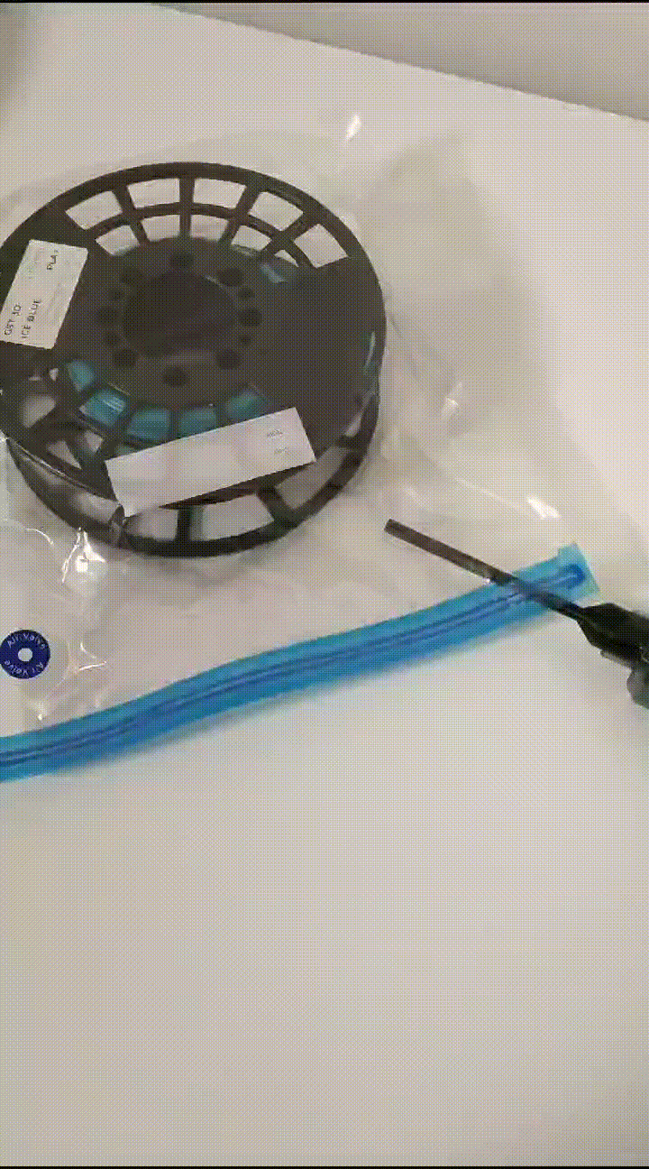 Adapter for mini vacuum cleaner