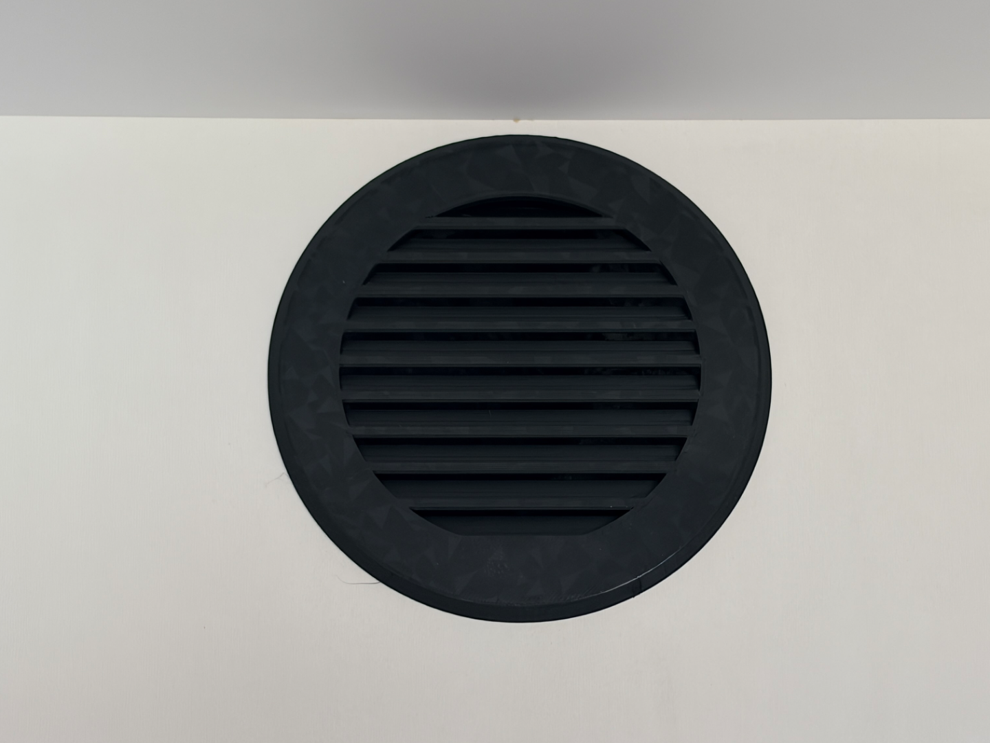 Ventilation grille / hole cover