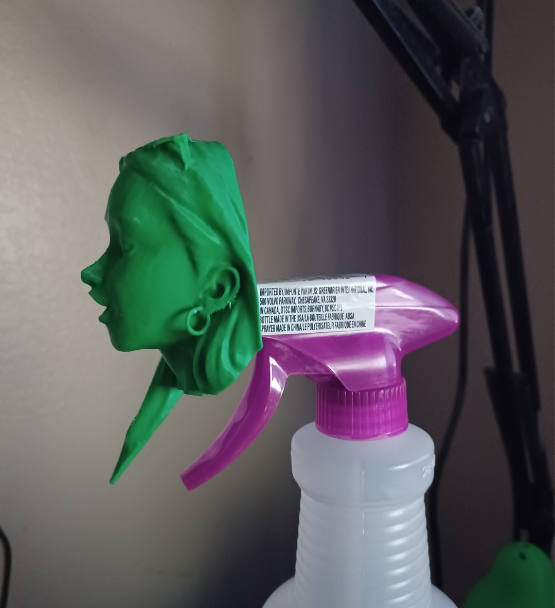 Hawk Tuah Funny Spray Head ROUND HOLE Version
