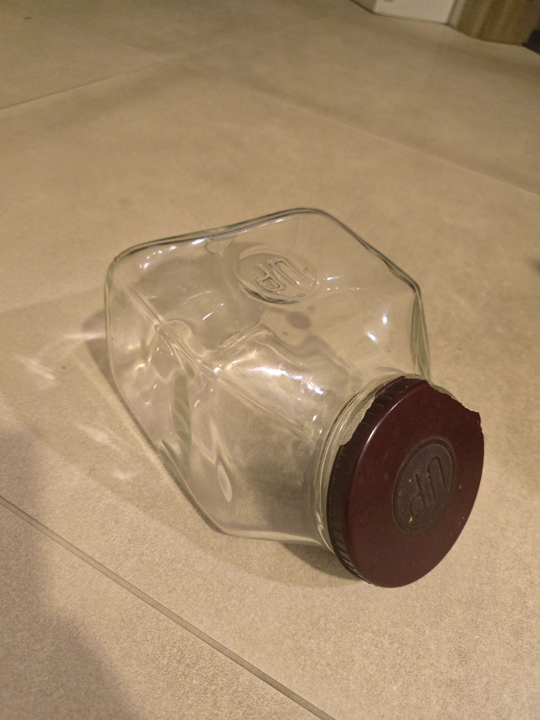 Socialist/communist UP Rousinov can/container cap
