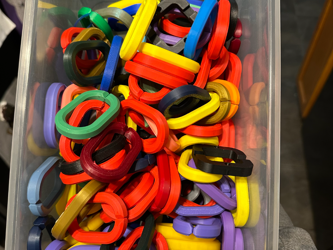 Logo Chain Links