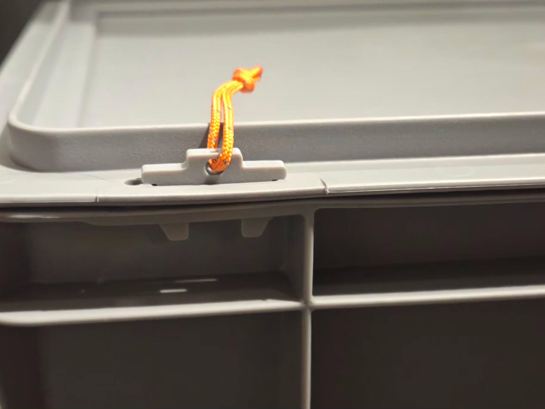 Eurobox Lid Clip V1