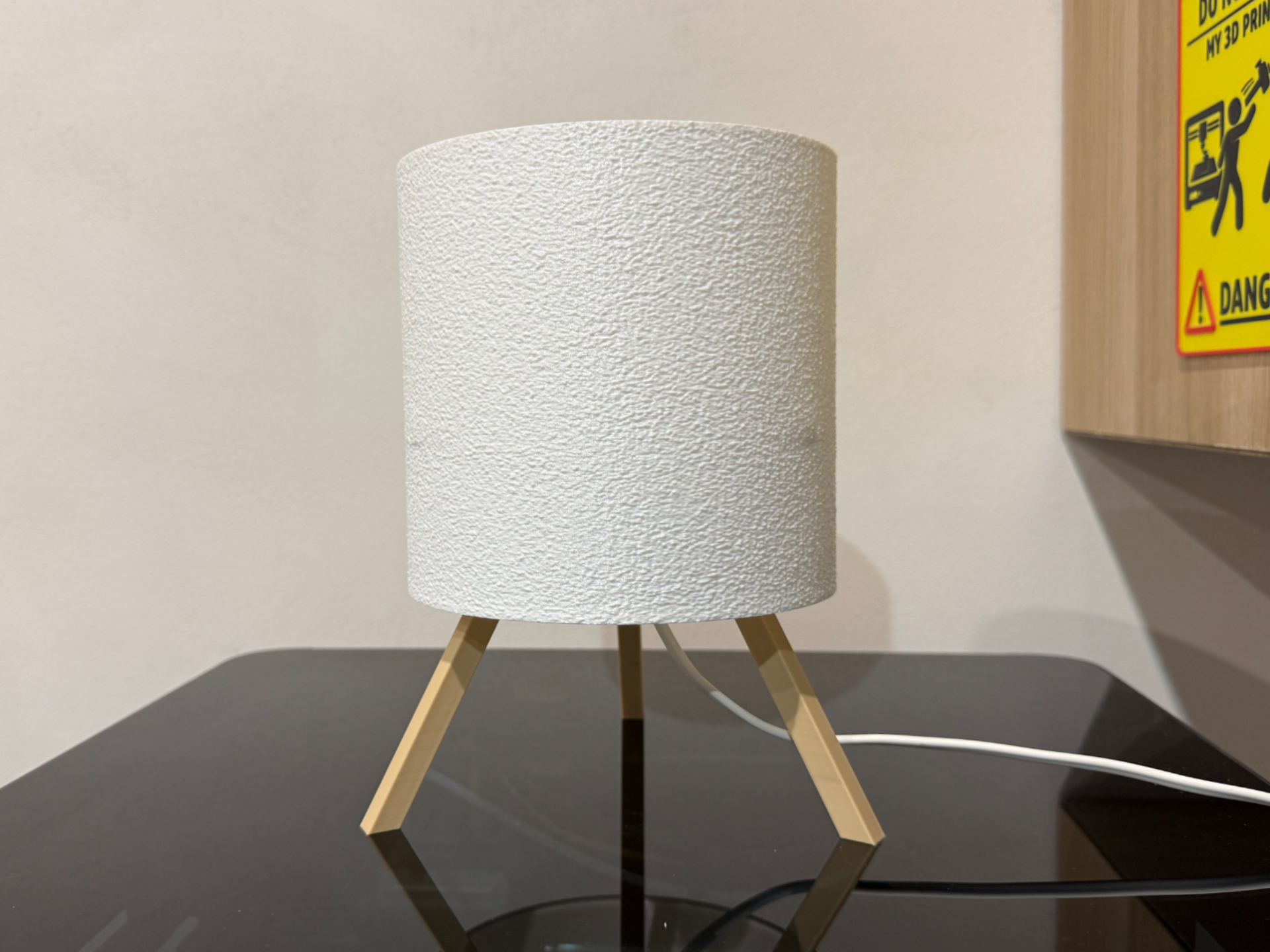 modern minimal design table lamp