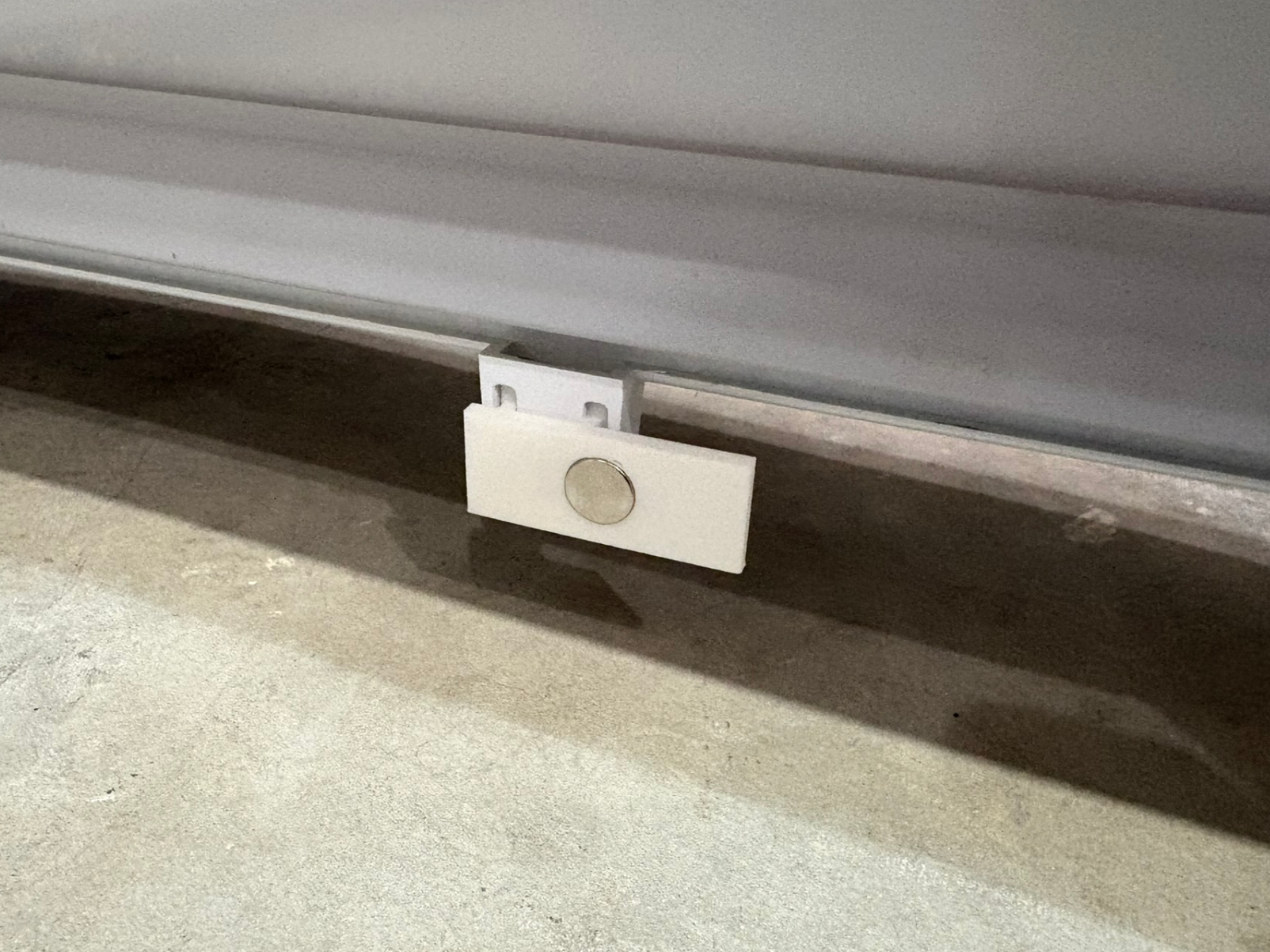 Frigidaire Freezer Door Magnet Holder