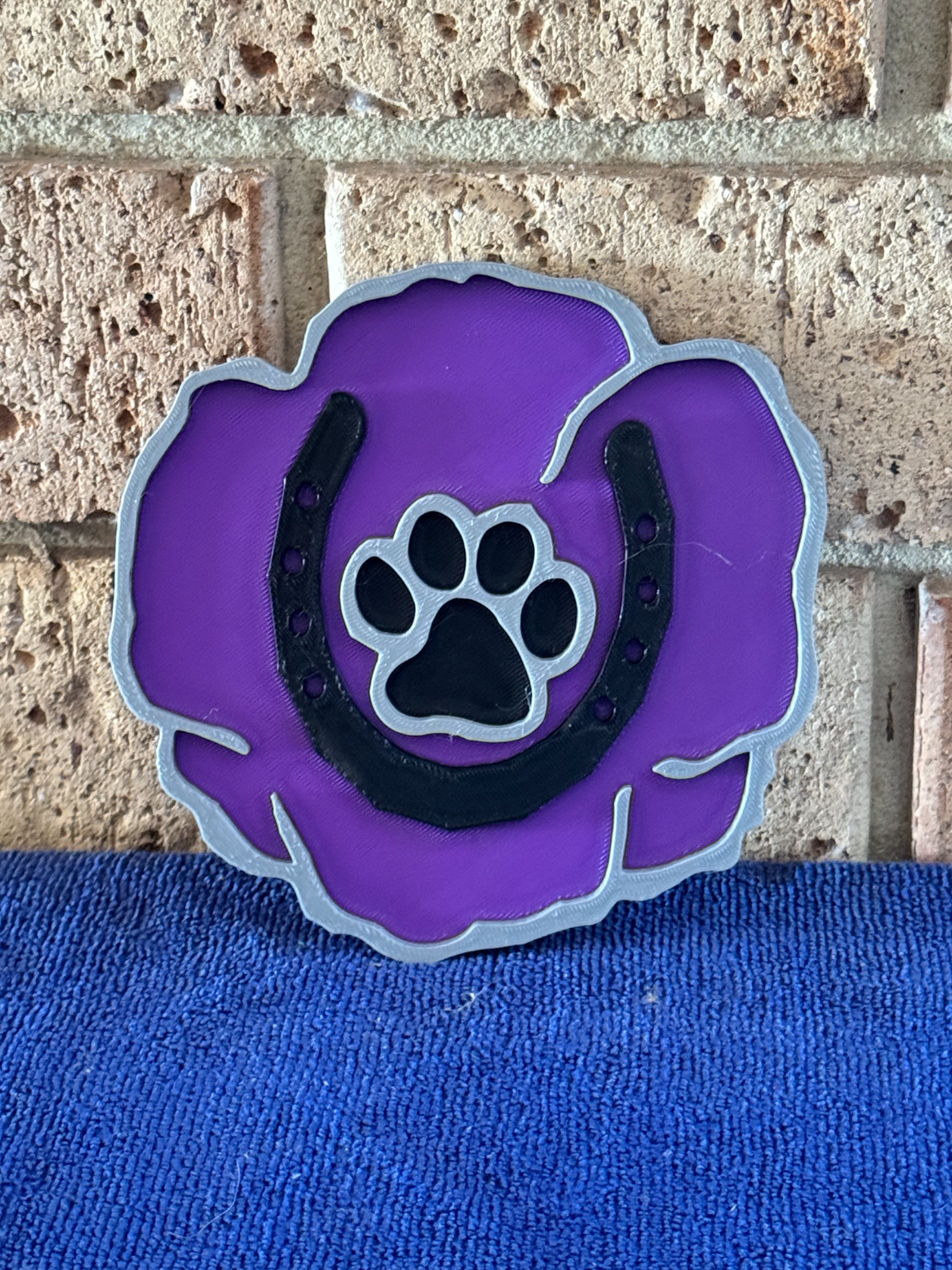 Anzac day poppie for the Animals left behind